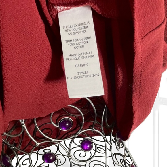 Ricki’s Sleeveless Red Blouse with Crochet Lace Detailing - Picture 4 of 5